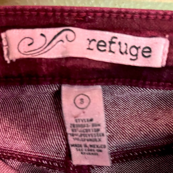 Refuge,Jeans, size 8 - Picture 2 of 3